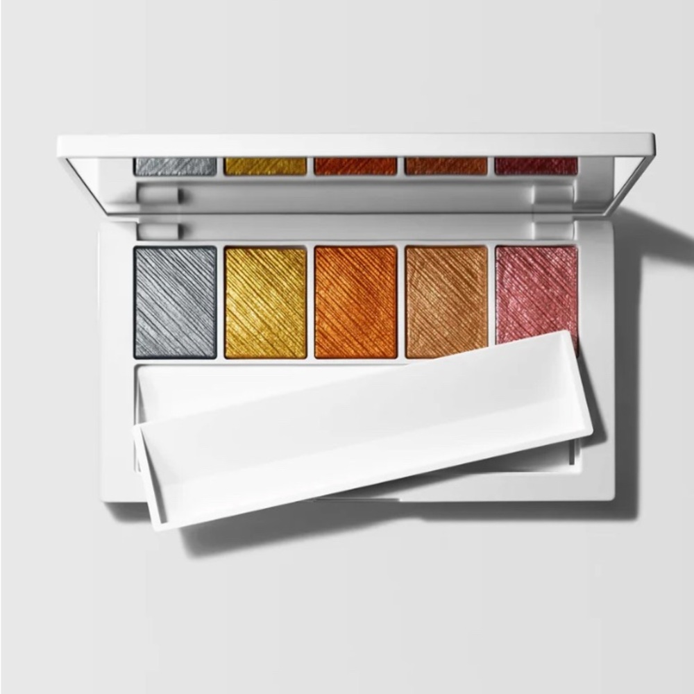 NEW MAKEUP By MARIO EYESHADOW!!